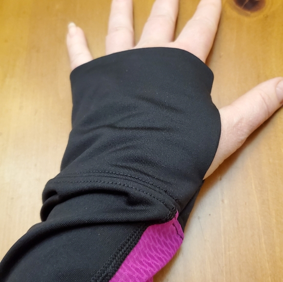 Fila 1/4 Zip Pullover - Picture 4 of 7